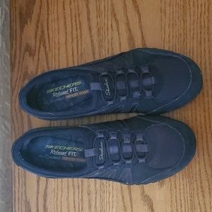 Sketchers Relaxed Fit sz 7